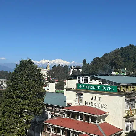 Pineridge Hotel At Mall Road-3