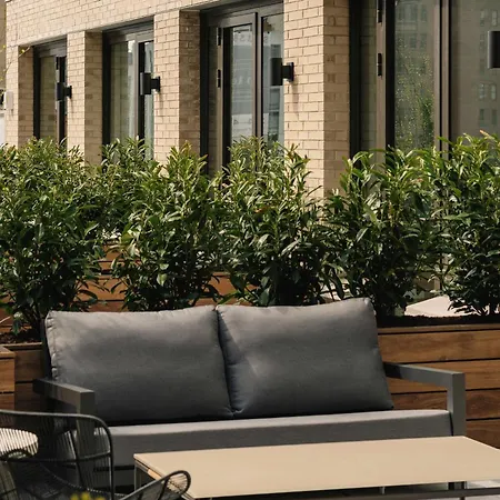 Arlo Midtown-2