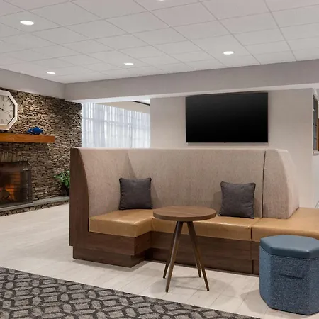 Hampton Inn Bloomsburg-3
