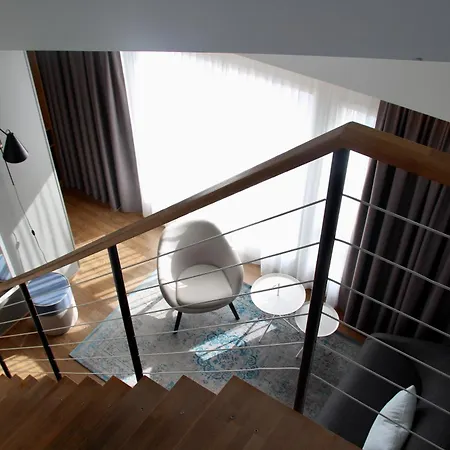 Hotel Berg By Keflavik Airport-3