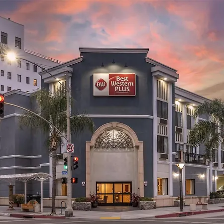 Best Western Plus Hotel At The Convention Center-3