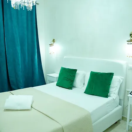 Bee Queen Hotel-3