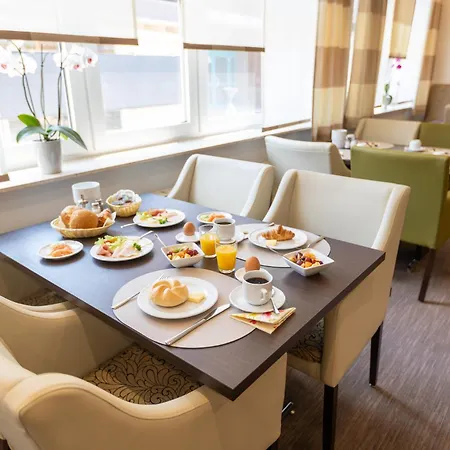 Hermes Hotel Oldenburg-3
