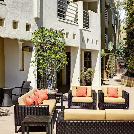 Courtyard Los Angeles Century City/Beverly Hills-2