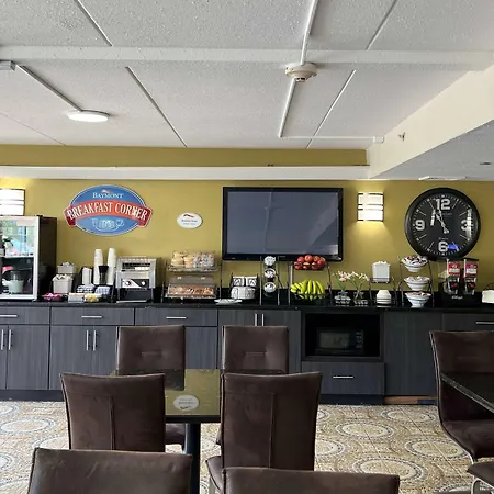 Baymont By Wyndham - Chicago - Addison - O'Hare-3