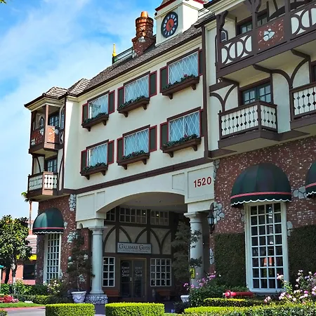 Anaheim Camelot Inn & Suites-2