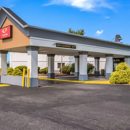 Econo Lodge Inn & Suites Chambersburg Central-2