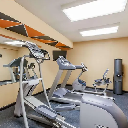 Days Inn By Wyndham Windsor Locks / Bradley Intl Airport-2
