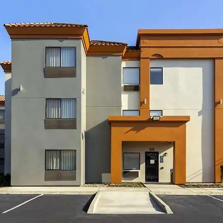 Best Western PLUS Fresno Inn-2