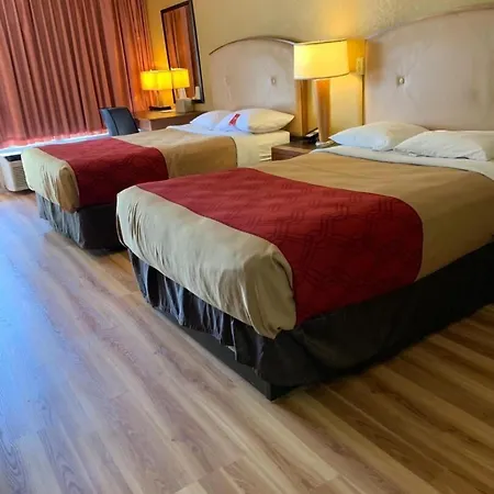 Amerivu Inn & Suites - Gilbertsville-2