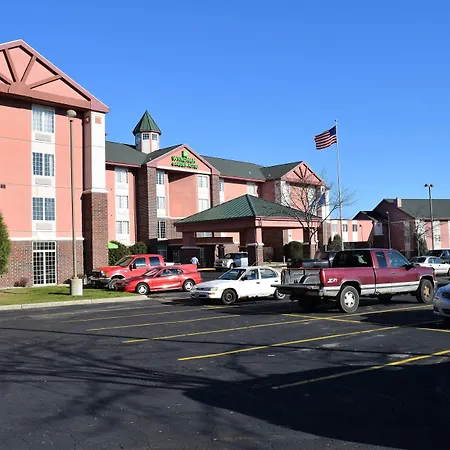 Wyndham Garden Madison Fitchburg-3