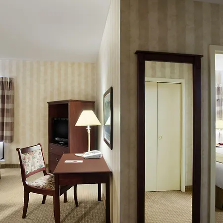 Ramada By Wyndham St. John'S-3