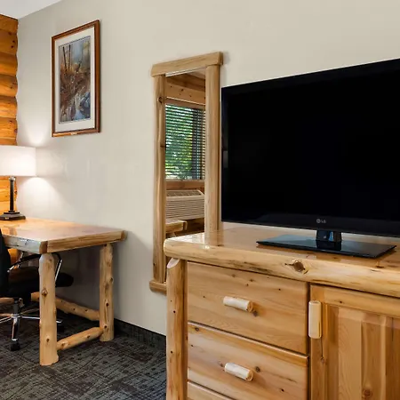 Best Western Northwoods Lodge-3