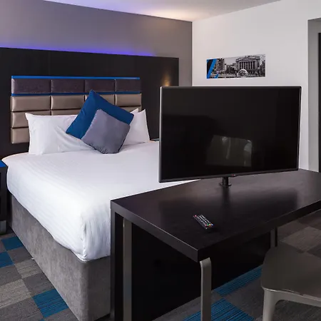 Roomzzz Nottingham City-2