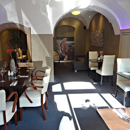 Hotel U Krize-3