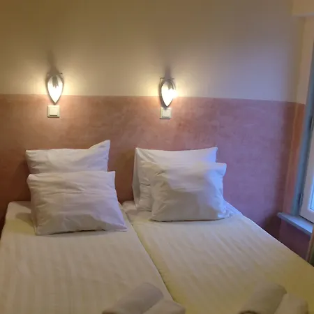 Budget Hotel Neutraal-2