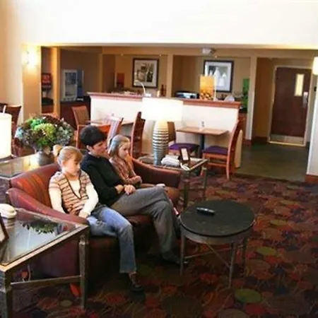 Hampton Inn & Suites Moline-Quad City Int'L Aprt-2