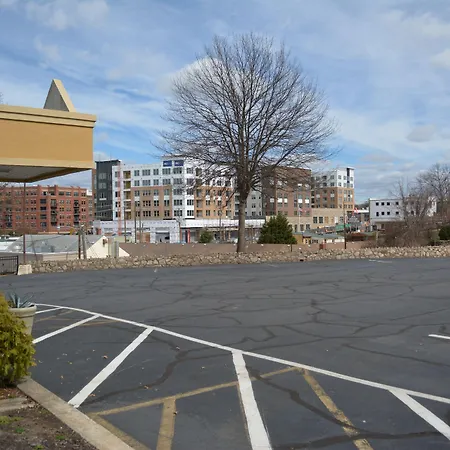 Budget Inn Falls Church-2