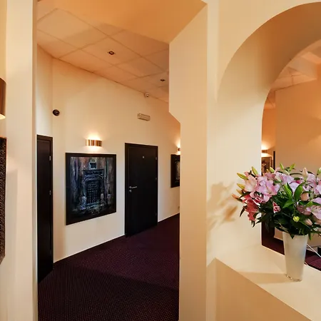 Spatz Aparthotel-3