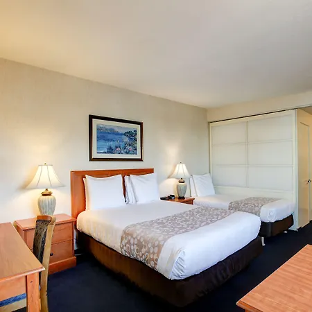 Newport Channel Inn-2
