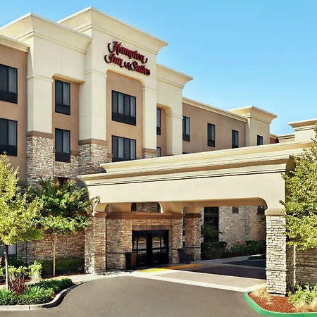 Hampton Inn & Suites West Sacramento-3