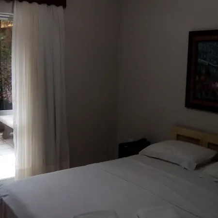 Vila Alaide Praia Hotel-2