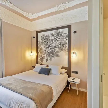 Hostal Central Barcelona-2