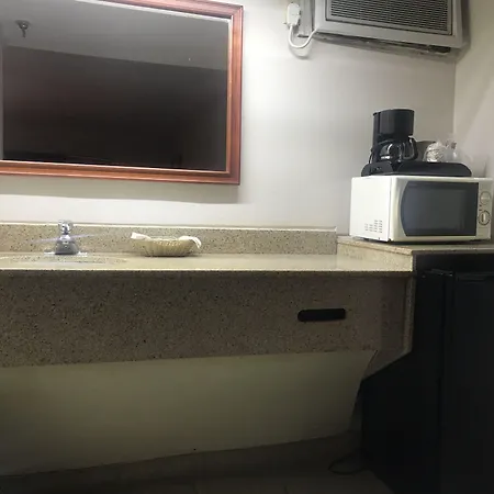 Bear Mount Inn & Suites-2
