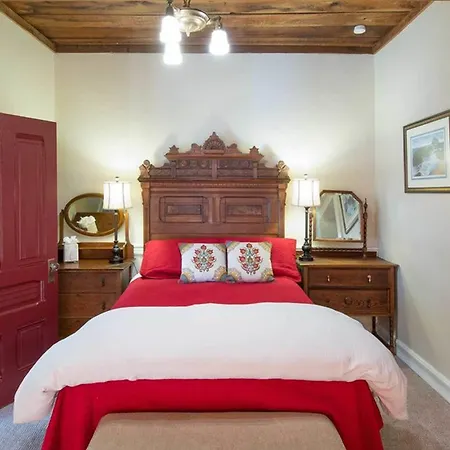 Jenner Inn-2