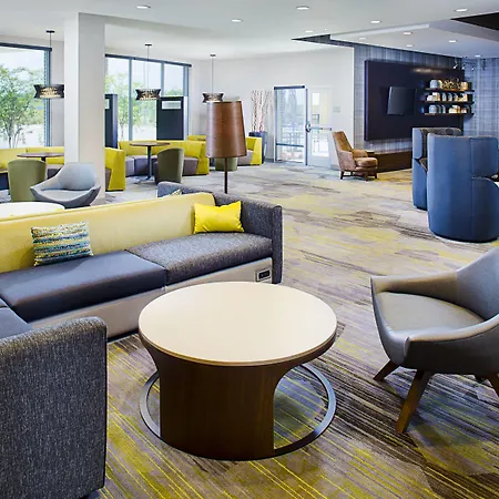Courtyard By Marriott Dallas Carrollton And Carrollton Conference Center-2
