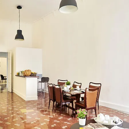 Maison Toledo 210-3