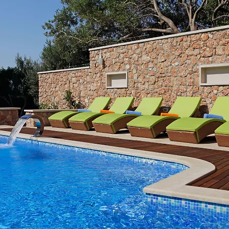 Boutique Hotel Bol-3