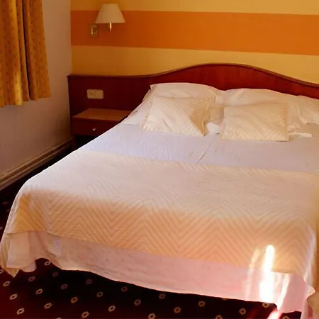 Hotel Edelweiss-3