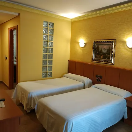 Hotel Real De Castilla-3