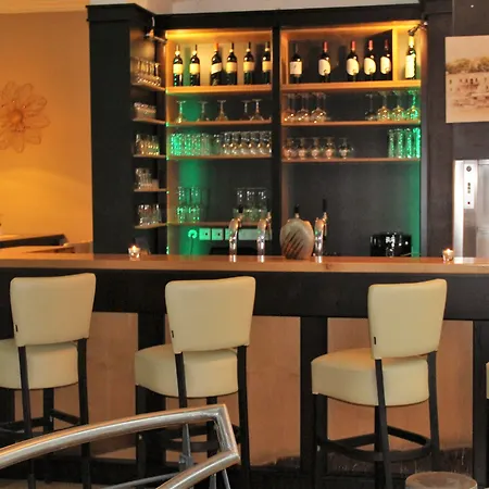 Check Inn Hotel Merseburg-2