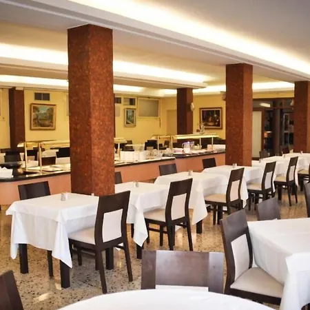 Hotel Iris - Only Adults-2
