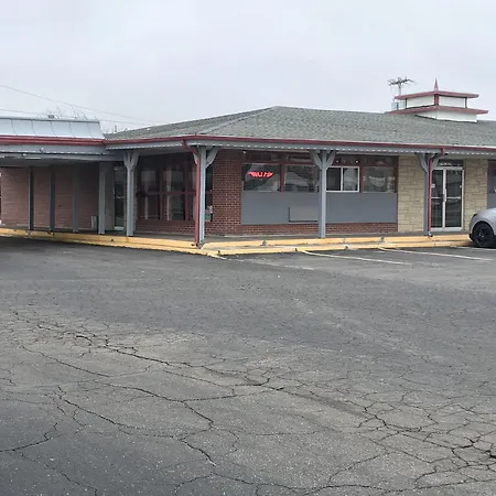 Village Inn Salina-2