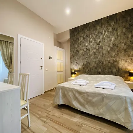Hotelier 51-3