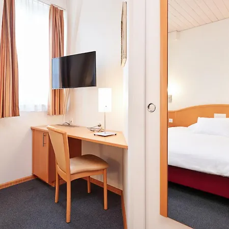 Central City Hotel Rochat-2
