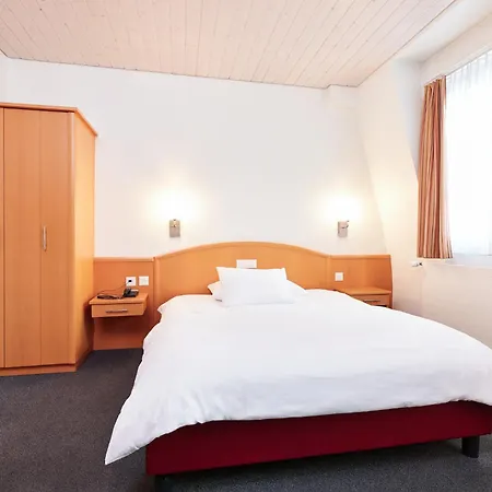 Central City Hotel Rochat-3