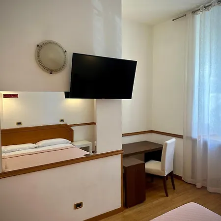 Green Hotel-3