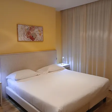 Hotel Chiaraluna-3