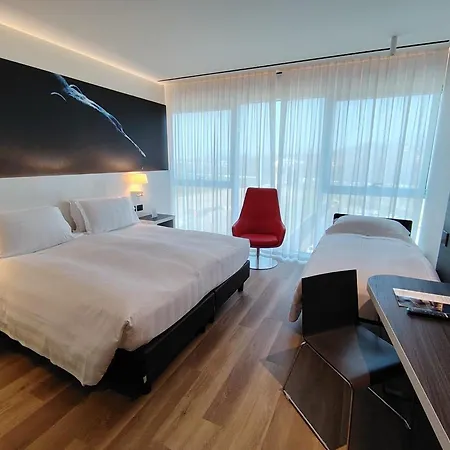 Life Hotel-2