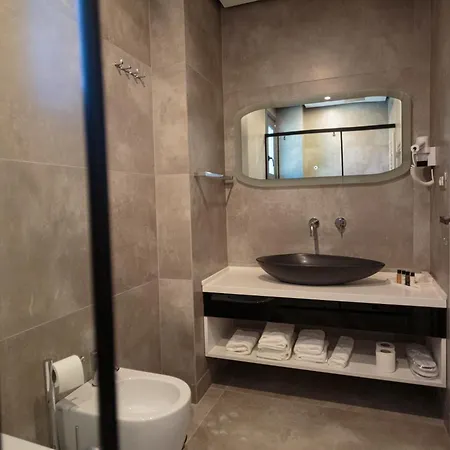 Ames Hotel & Spa-2