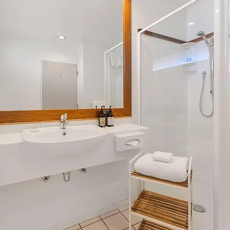 Quality Hotel Lincoln Green-3