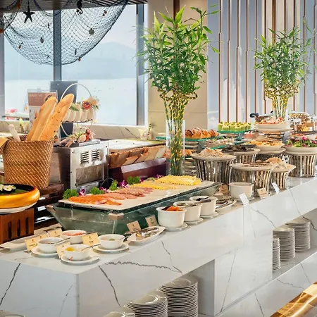 Le Sands Oceanfront Danang Hotel-3