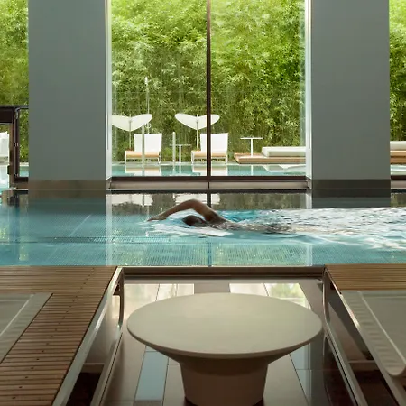 Royal Savoy Hotel & Spa-3