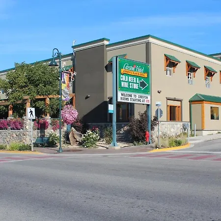 Creston Hotel & Suites-2