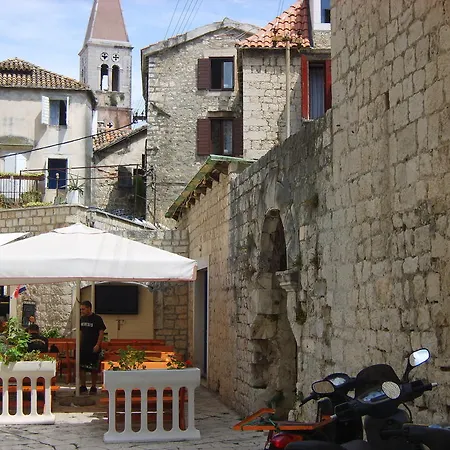 Rooms Roso-3