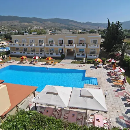 Iris Hotel-2